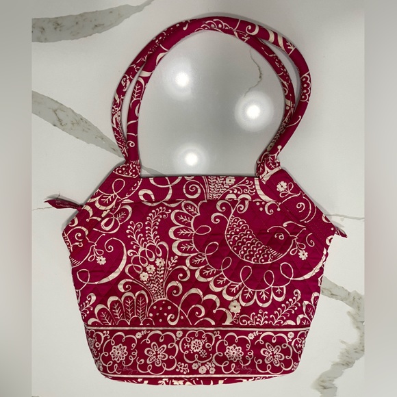 Vera Bradley | Twirly Birds Tote Large 16”x12” Full Top Zipper Closure - Picture 3 of 13